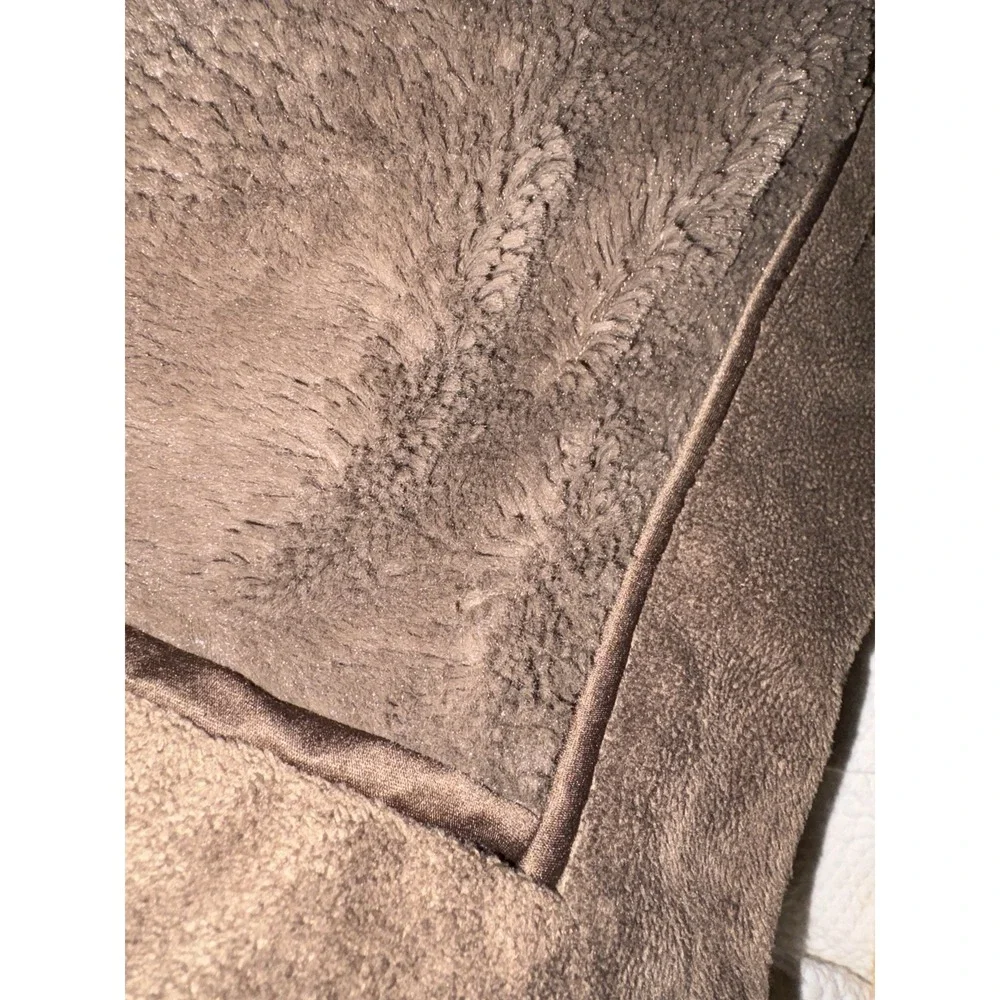 RH‎ Restoration Hardware Faux Fur Throw Blanket DEEP Brown Luxurious 50 X 62